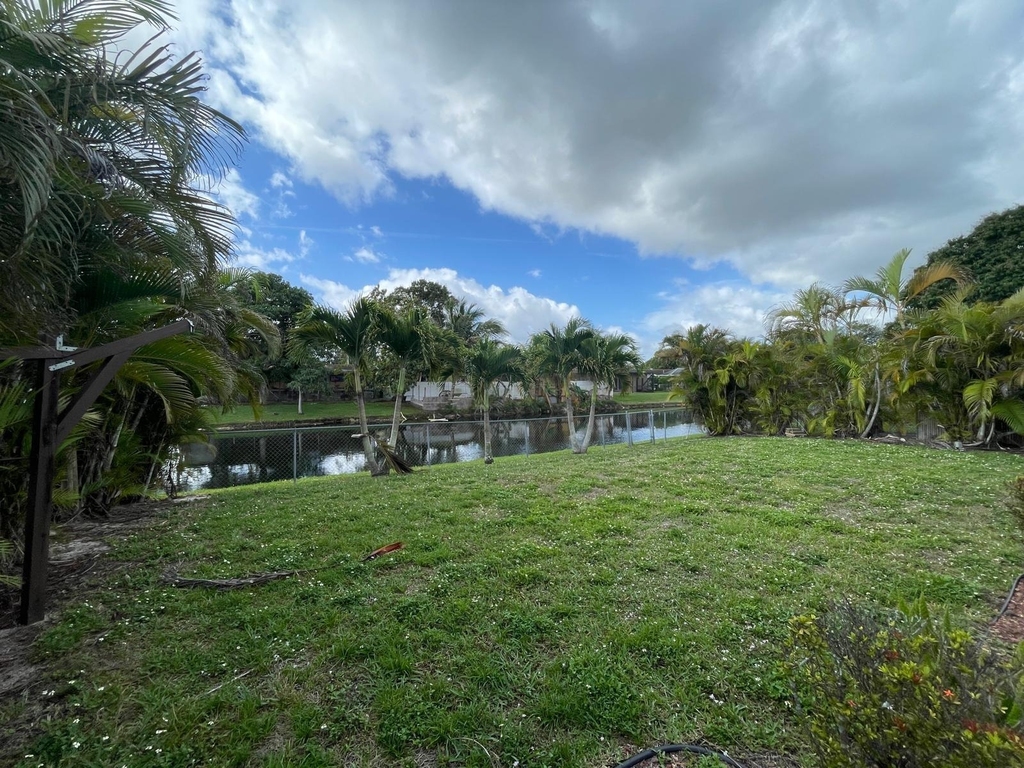 8136 Nw 21st Court - Photo 32