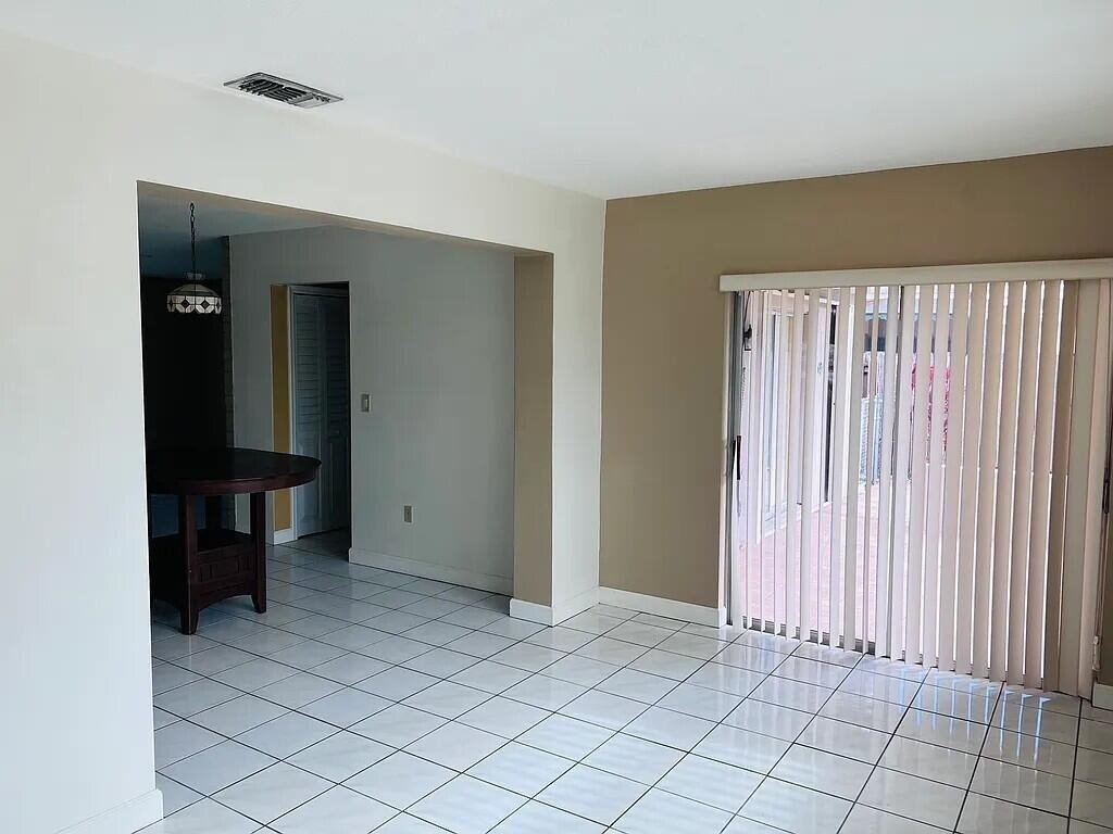 8136 Nw 21st Court - Photo 12
