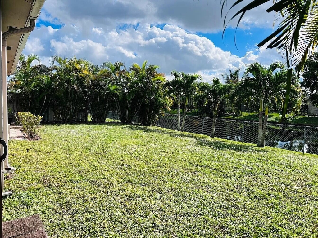 8136 Nw 21st Court - Photo 34