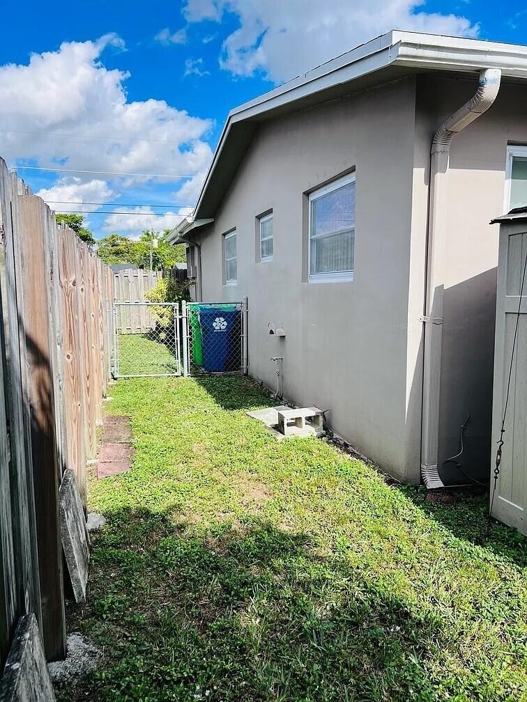 8136 Nw 21st Court - Photo 28
