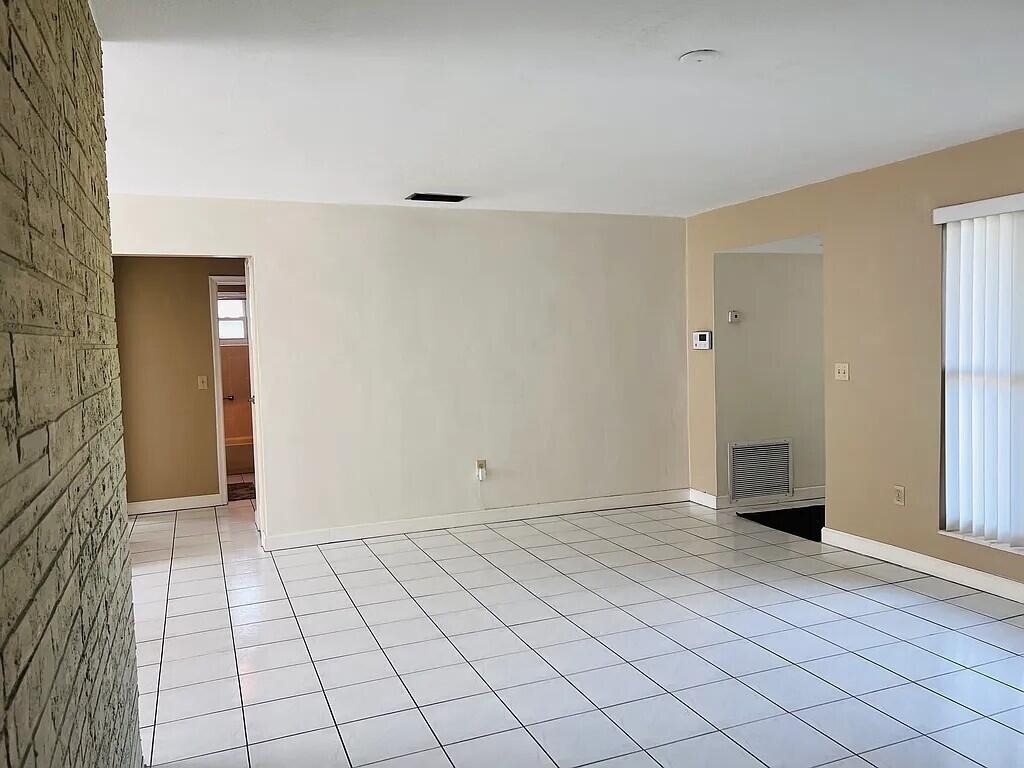 8136 Nw 21st Court - Photo 7