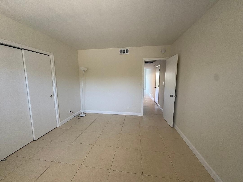 505 Ne 20th Avenue - Photo 3