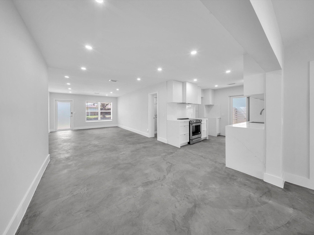 1721 N 16th Court - Photo 3