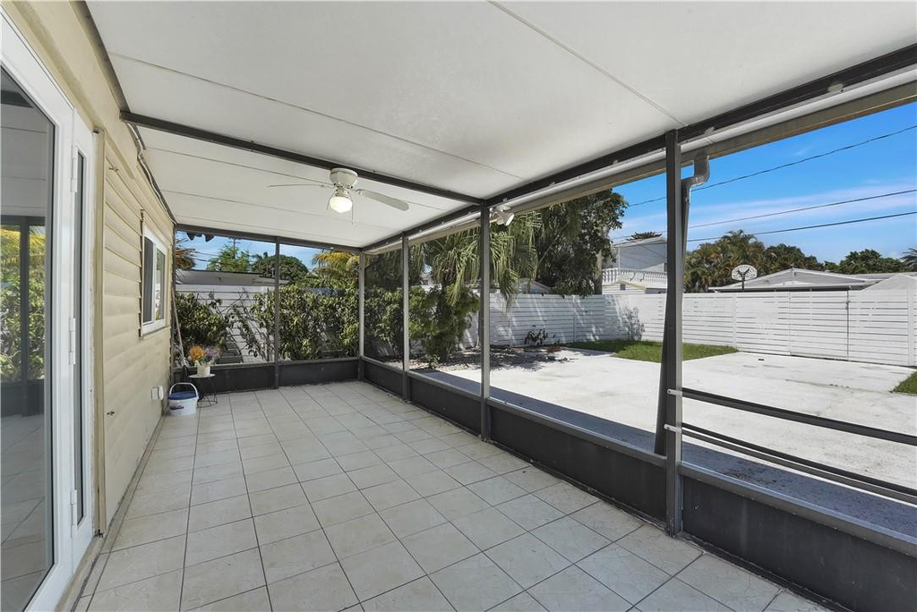 1721 N 16th Court - Photo 35