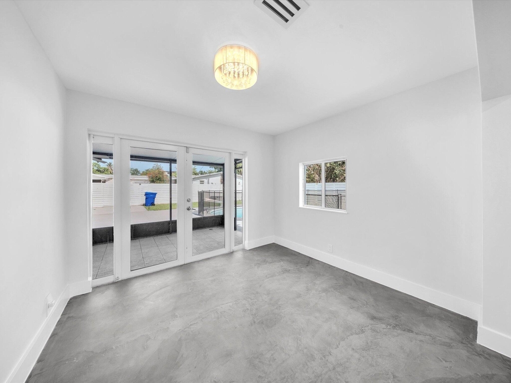 1721 N 16th Court - Photo 8
