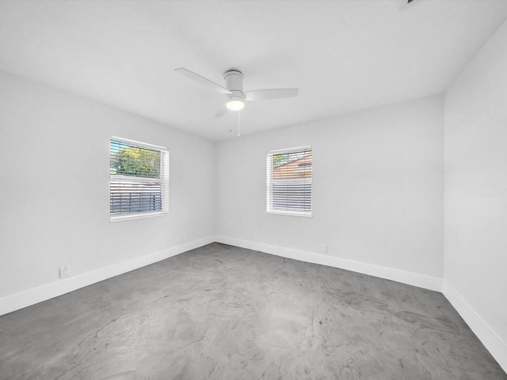 1721 N 16th Court - Photo 11