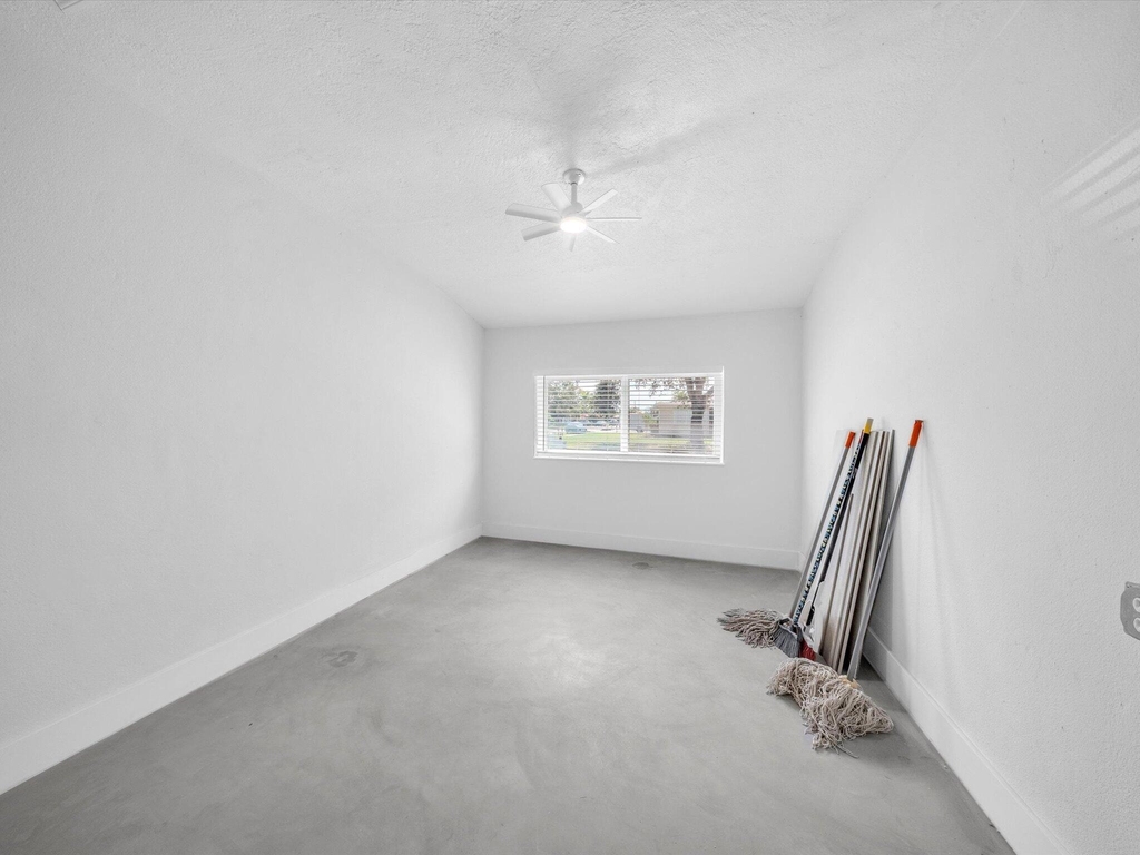 1721 N 16th Court - Photo 40