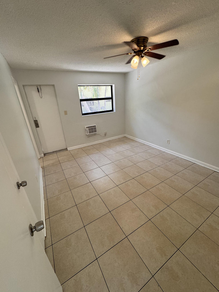 1113 Sw 15th Terrace - Photo 3