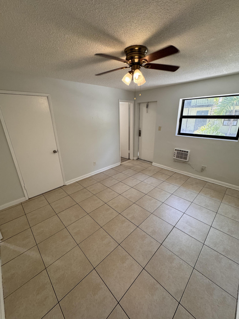 1113 Sw 15th Terrace - Photo 4