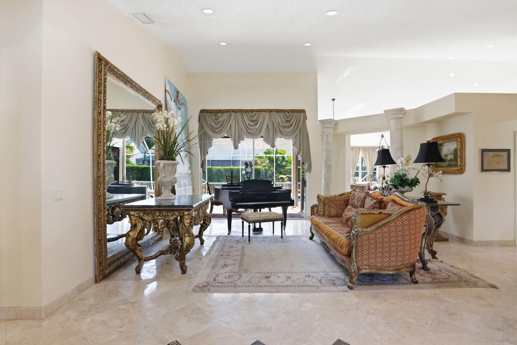7821 Dorchester Road - Photo 4
