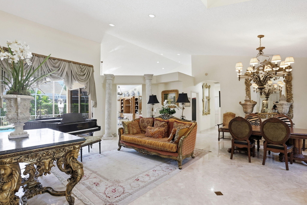 7821 Dorchester Road - Photo 5