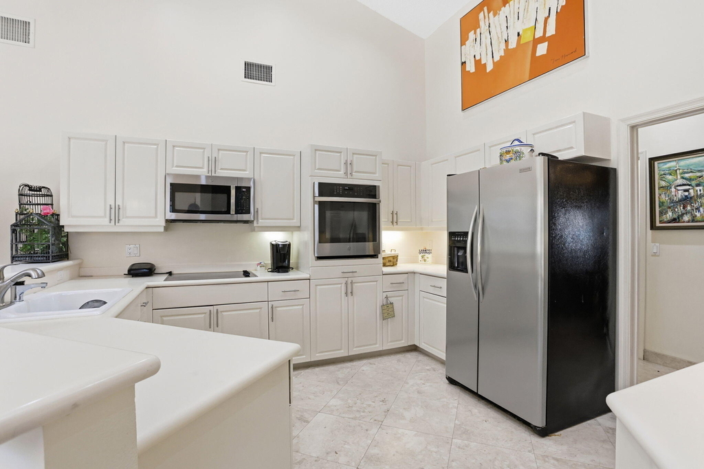 7821 Dorchester Road - Photo 14