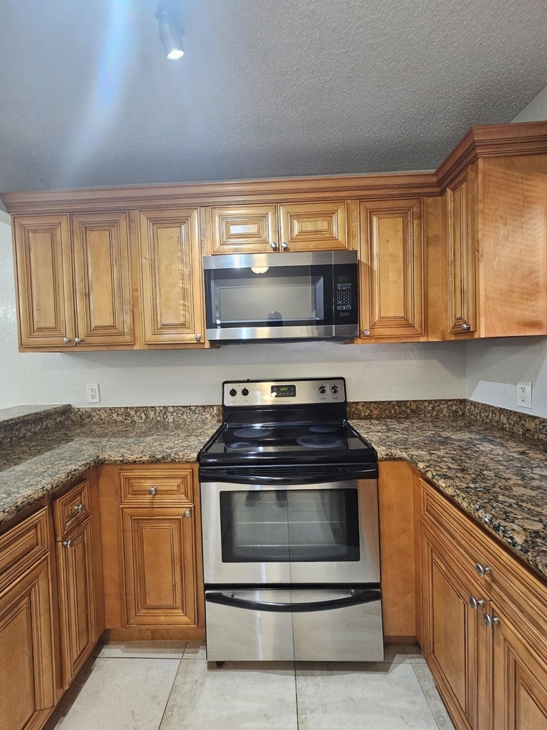 1700 Windorah Way - Photo 5