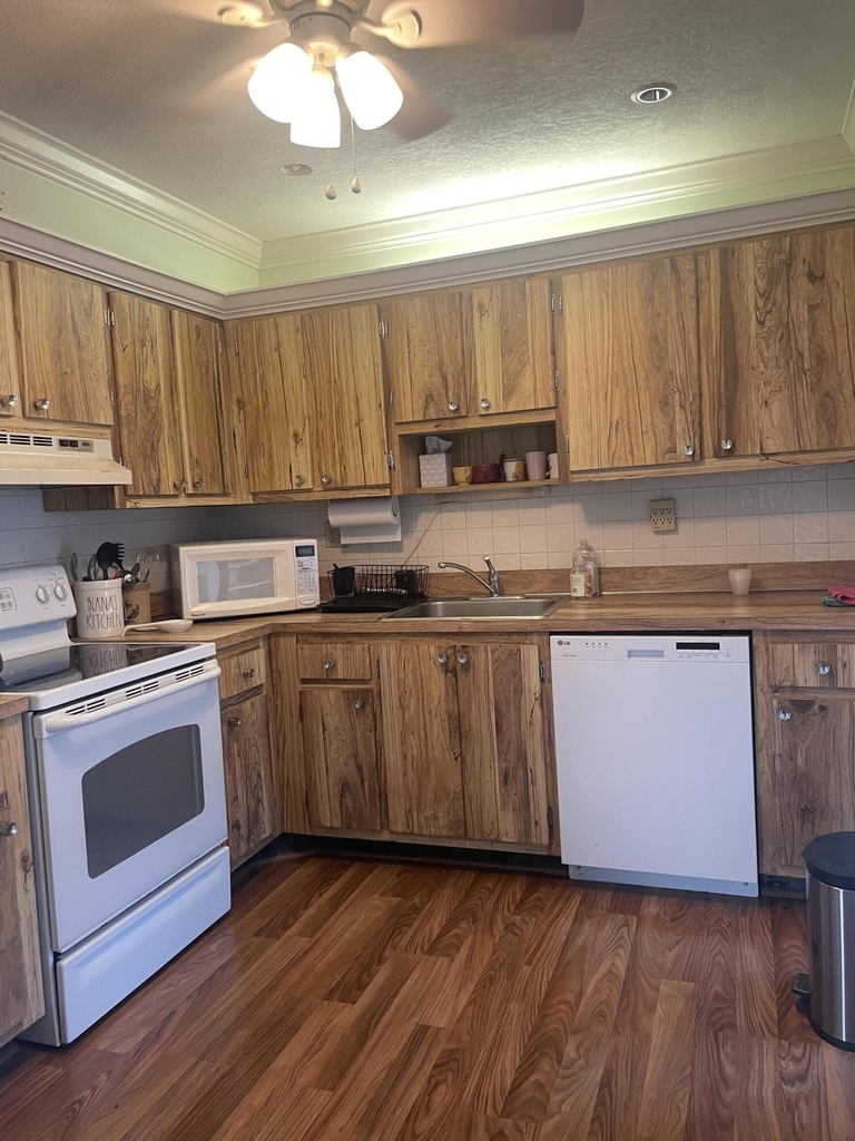 523 Piedmont K - Photo 0