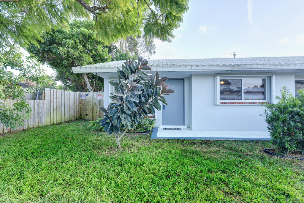 947 Fra-mar Place - Photo 1