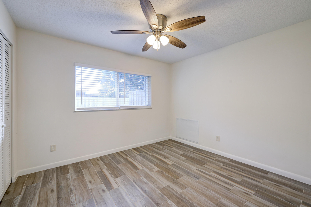 947 Fra-mar Place - Photo 14