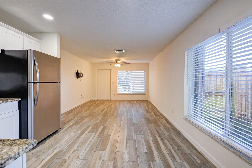 947 Fra-mar Place - Photo 9