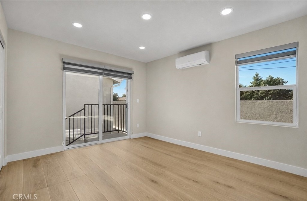 610 W Hollyvale Street - Photo 3