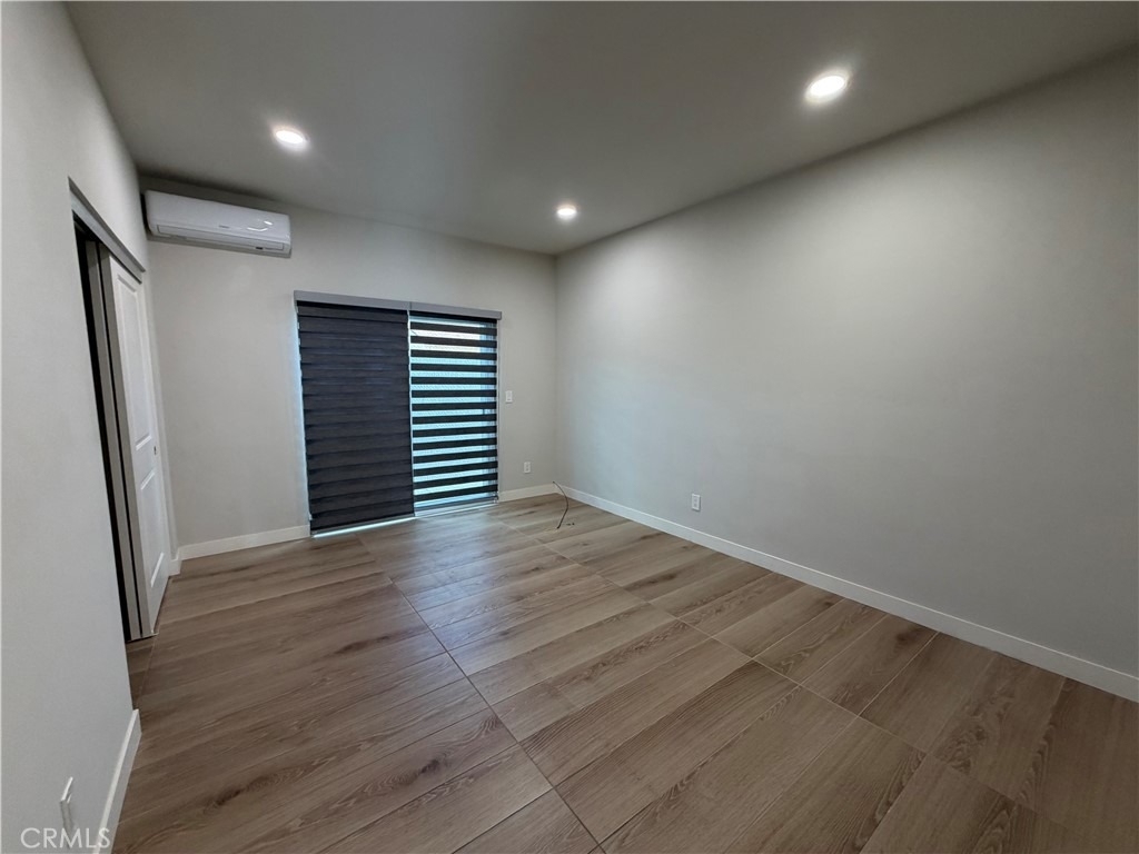610 W Hollyvale Street - Photo 7