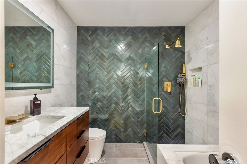1735 N Fuller Avenue - Photo 4