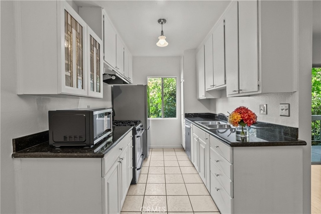 5055 Coldwater Canyon - Photo 9