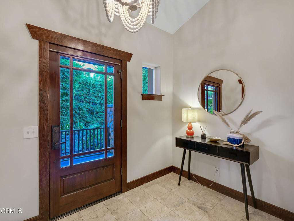 475 Cypress Avenue - Photo 4