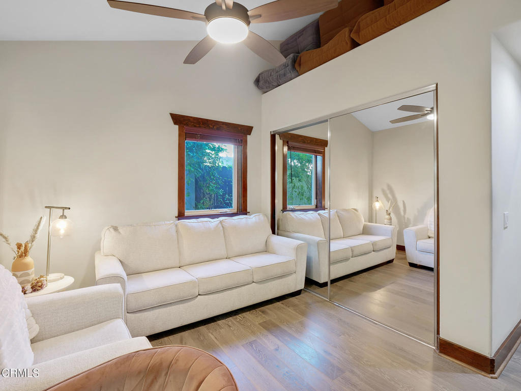 475 Cypress Avenue - Photo 19
