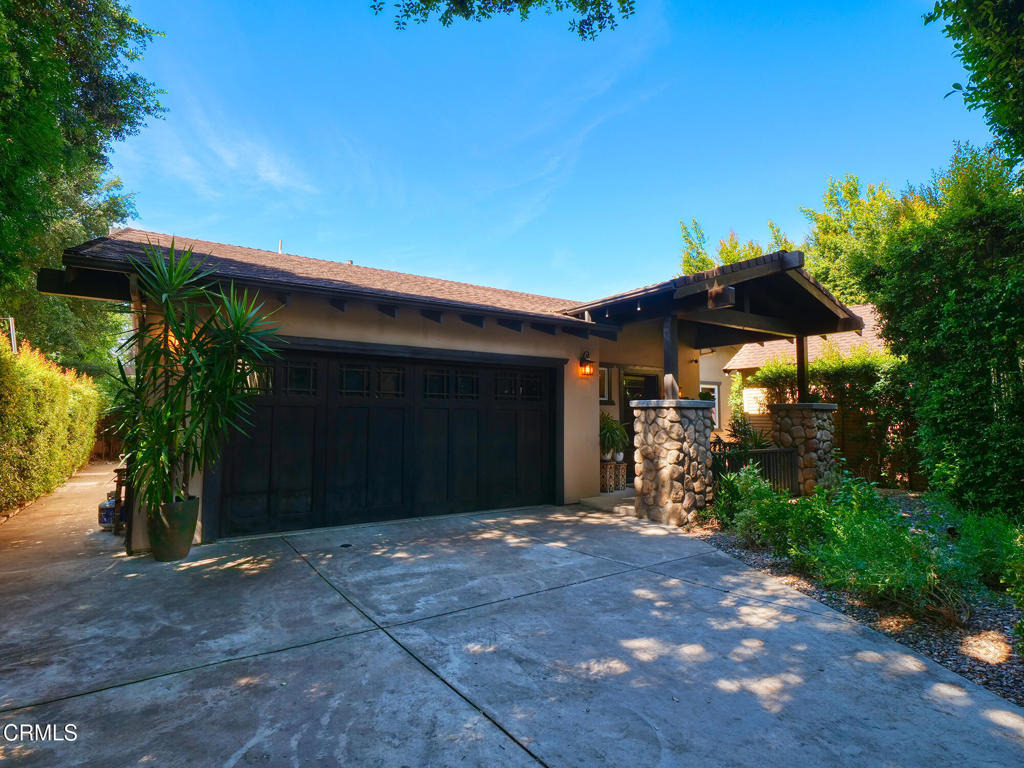 475 Cypress Avenue - Photo 3