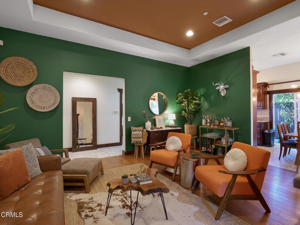 475 Cypress Avenue - Photo 7