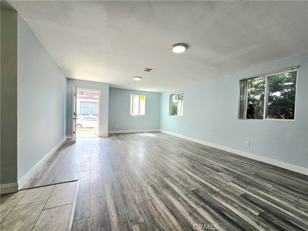 715 W 58th - Photo 1