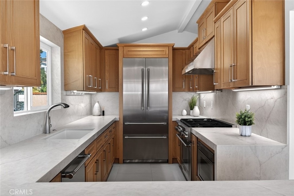 428 Cabrillo - Photo 10