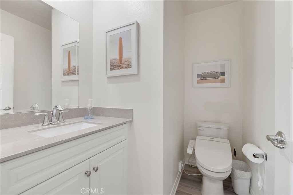 225 Steely - Photo 2