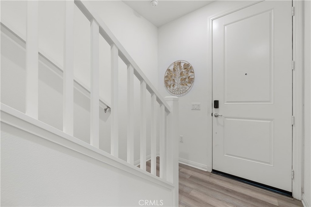 225 Steely - Photo 1