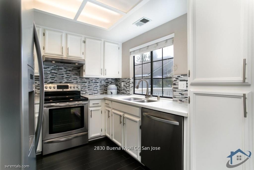 2830 Buena Knoll Court - Photo 8
