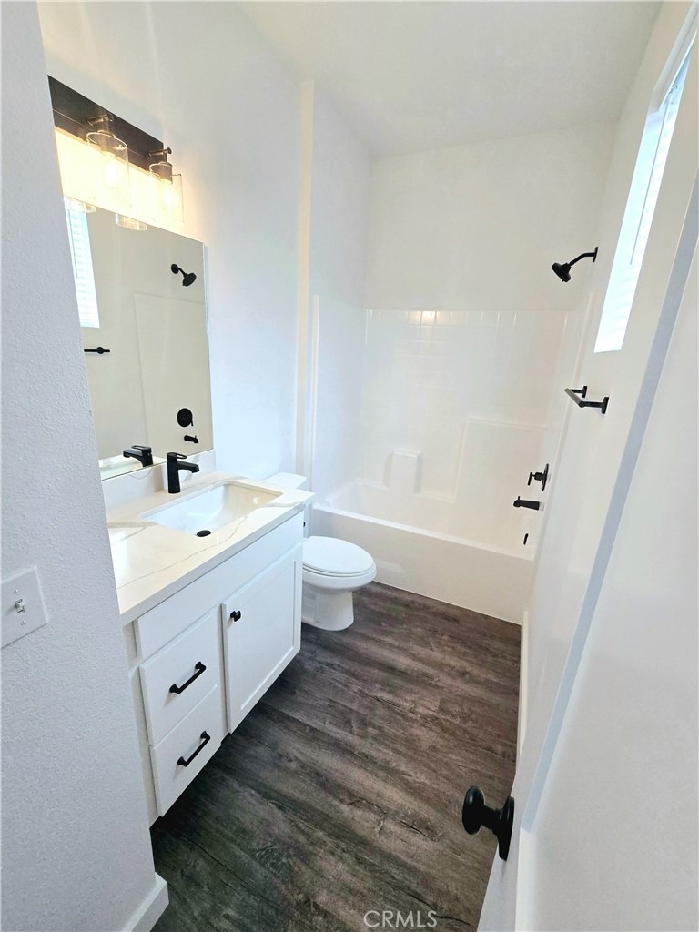 5967 Bagley Avenue - Photo 4