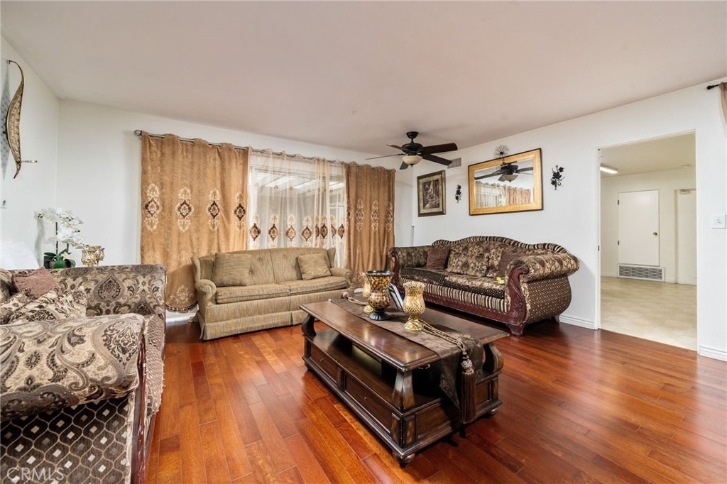 5035 Carlingford Avenue - Photo 8