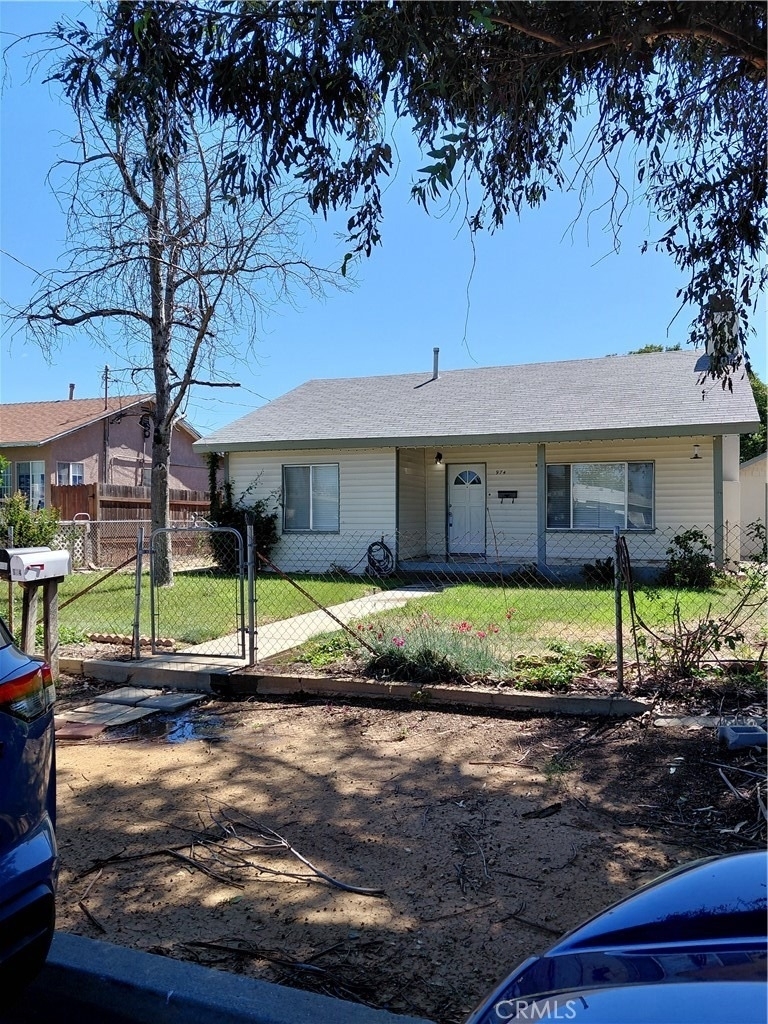 974 Edgar - Photo 1