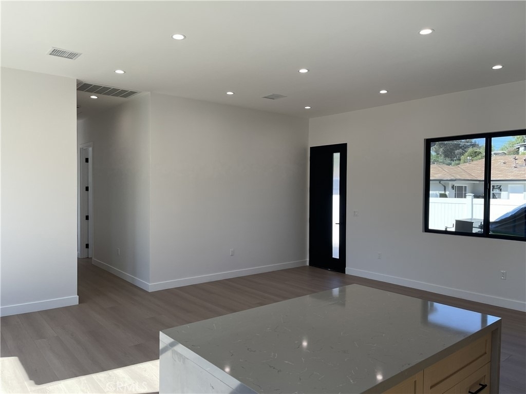 9626 Stonehurst Avenue - Photo 6