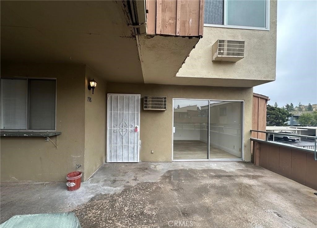 1001 W Stevens - Photo 2