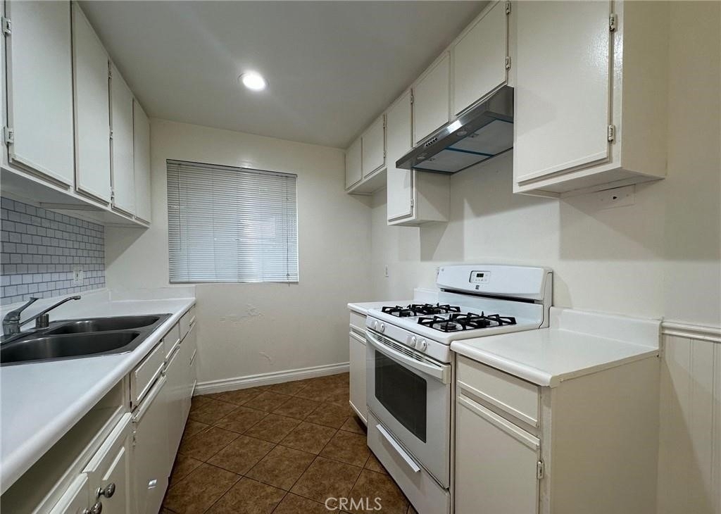 1001 W Stevens - Photo 4