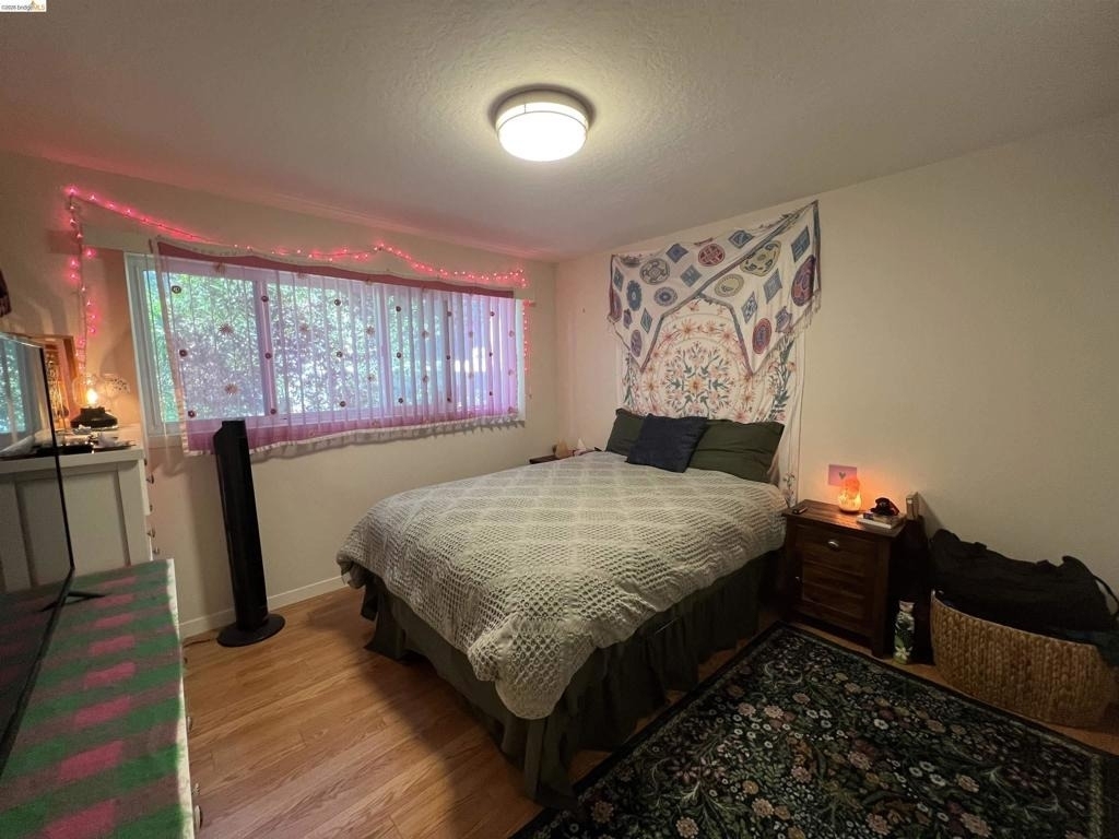2636 Warring St - Photo 4