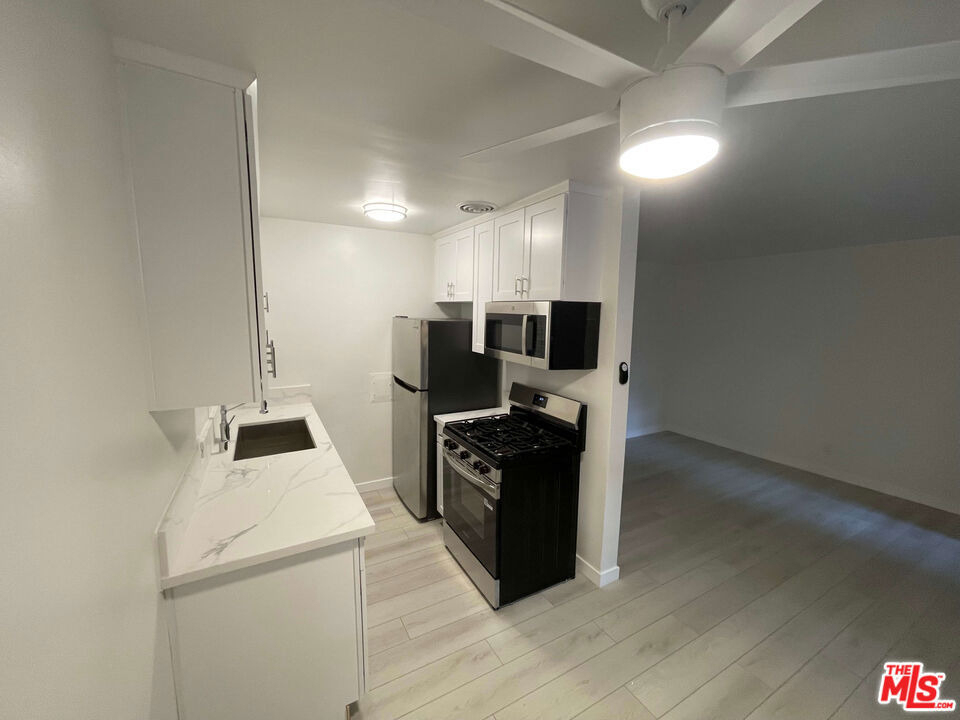 25 Navy Street - Photo 1