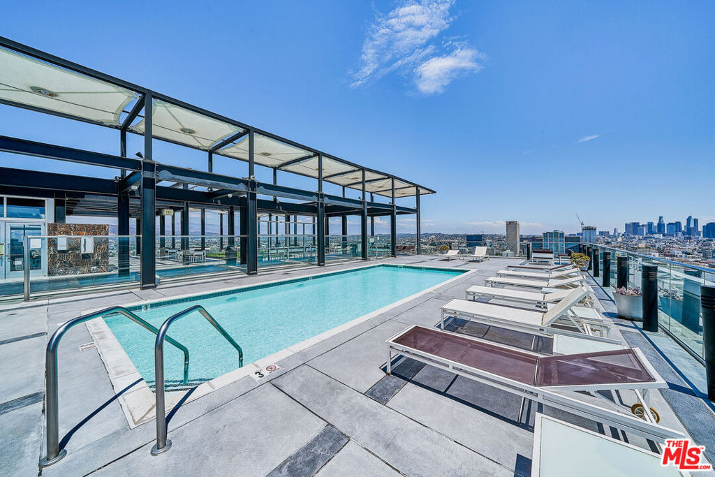 3810 Wilshire Boulevard - Photo 4