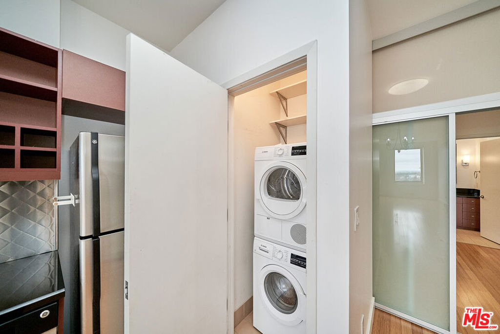 3810 Wilshire Boulevard - Photo 14