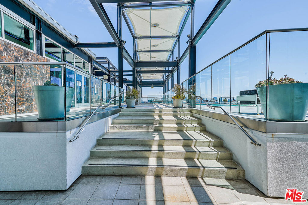 3810 Wilshire Boulevard - Photo 3