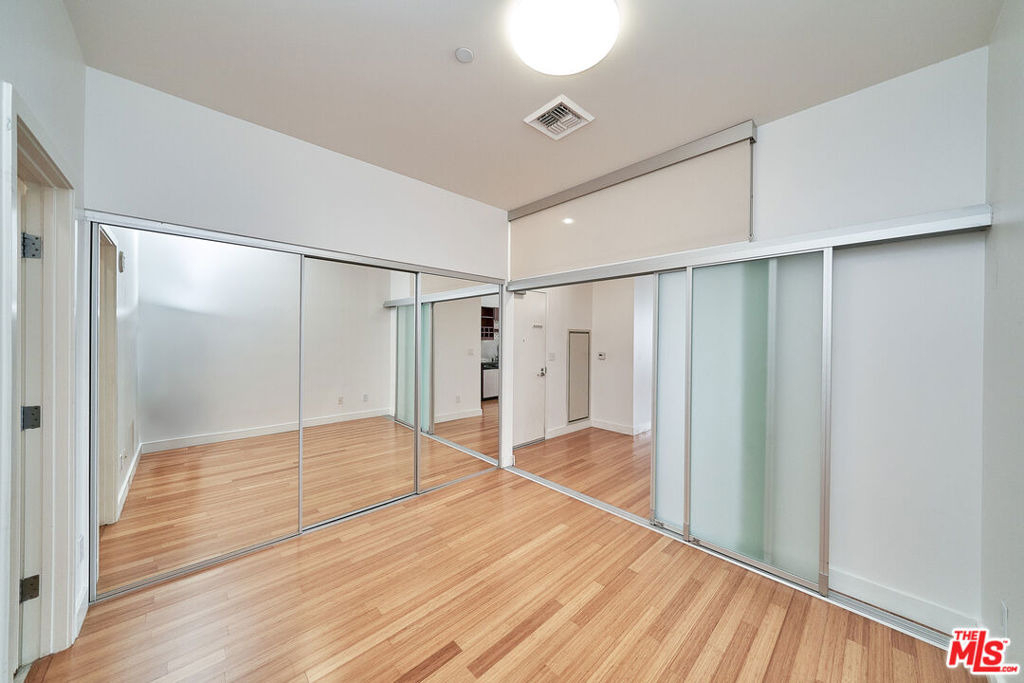 3810 Wilshire Boulevard - Photo 20