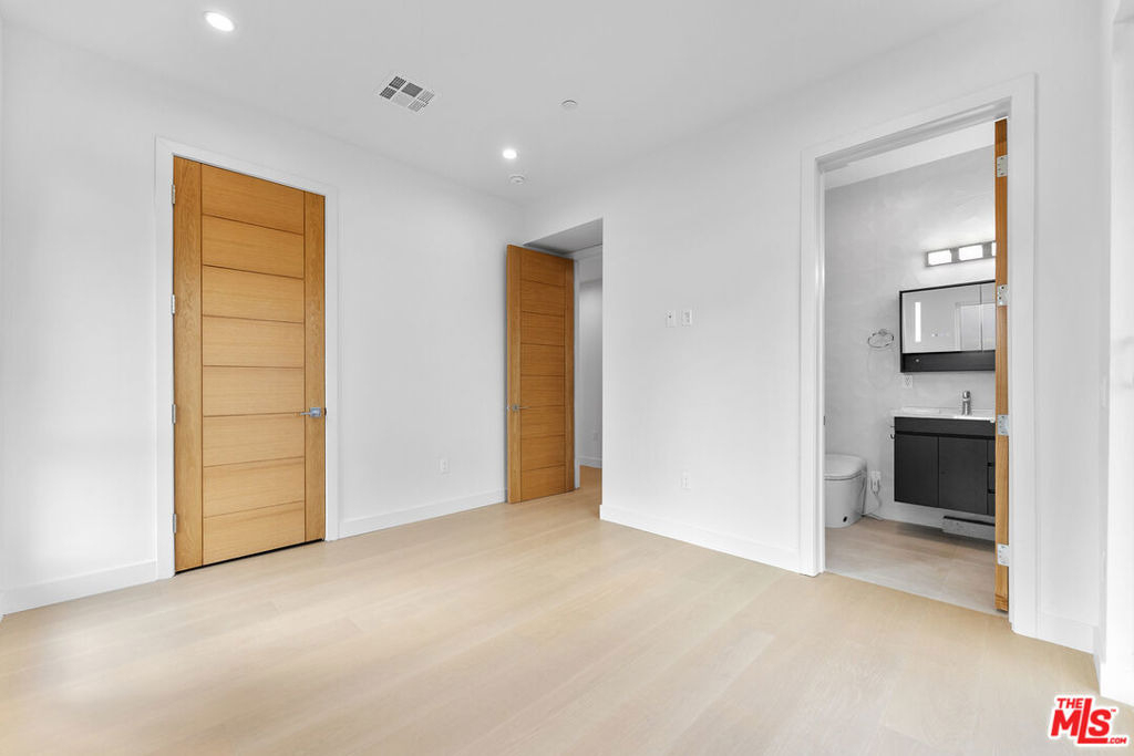 3932 Minerva Avenue - Photo 25