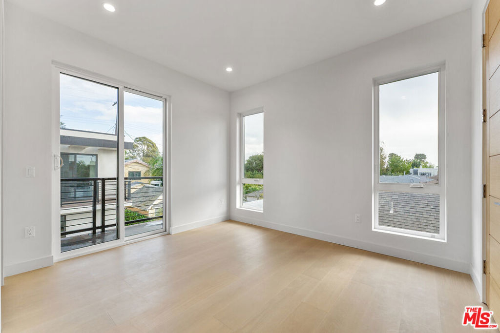3932 Minerva Avenue - Photo 24