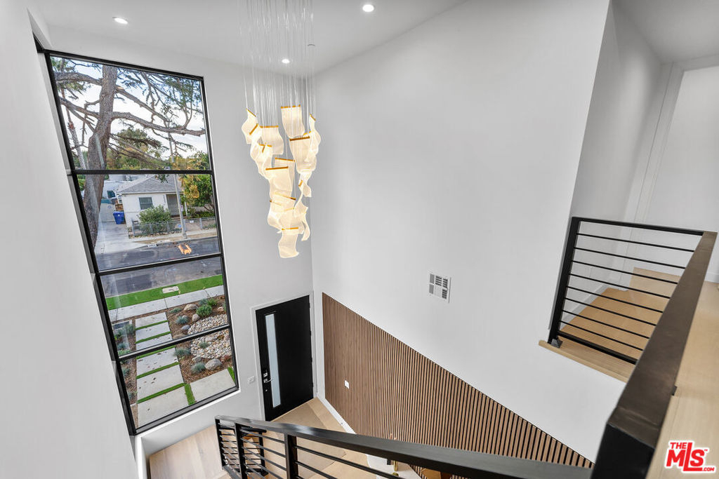 3932 Minerva Avenue - Photo 18