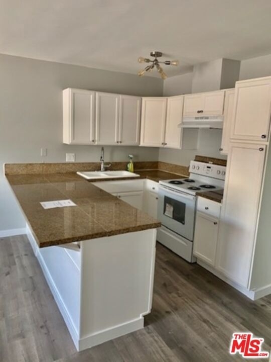 7524 Sepulveda Boulevard - Photo 2